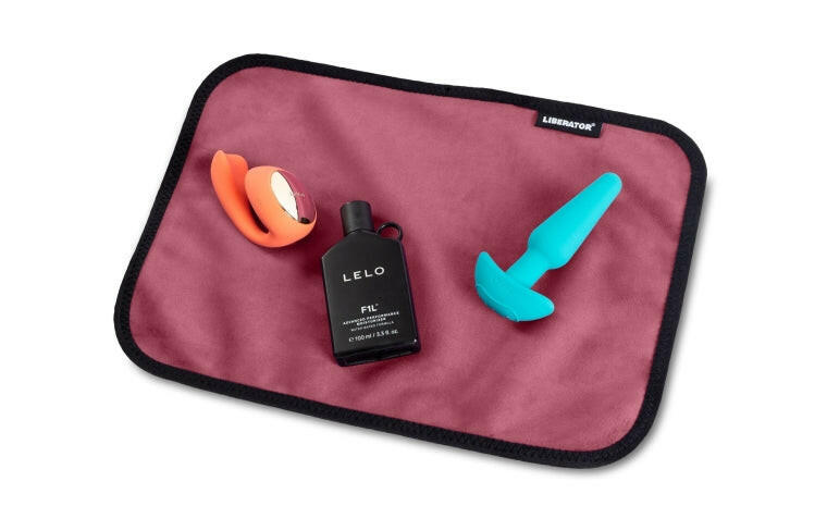 Fascinator Toy Pad